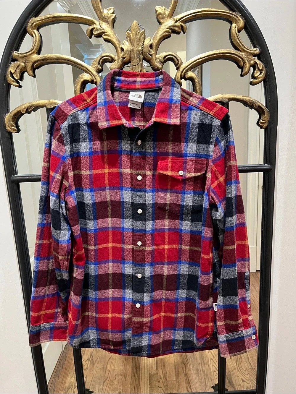 Men’s North Face flannel Button Down Shirt